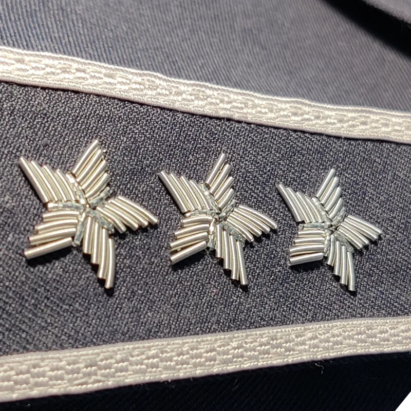 Obszycie bajorkiem pagonów Starszy Chorąży Sztabowy służba więzienna Paracownia Mundula